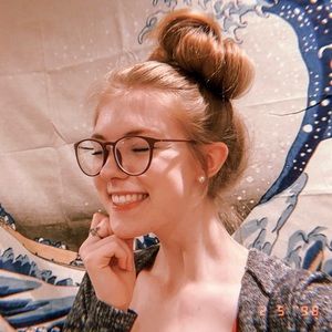 Meet your Posher, Kari